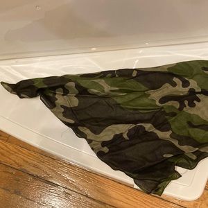 One size fits all camouflage bandanna